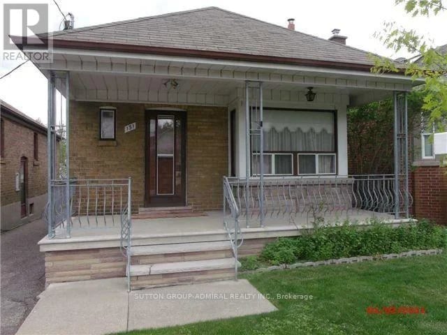 #Main 131 Times Road, Toronto (Briar Hill-Belgravia), Ontario, M6B3M3, Toronto (Briar Hill-Belgravia), Ontario — photo 1 of 5