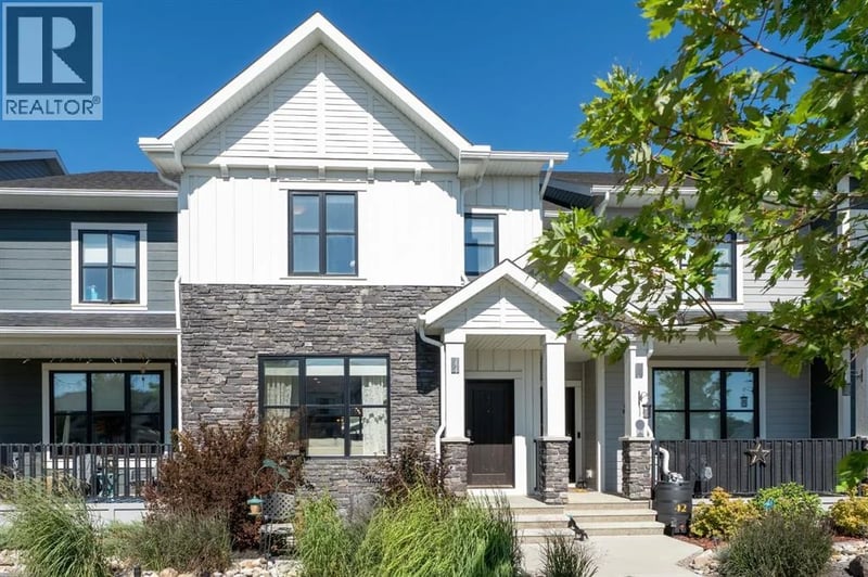 44 D'arcy Boulevard, Okotoks, Alberta, T1S5S7, Okotoks, Alberta — photo 1 of 5