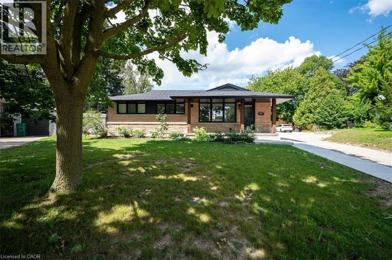 #2 10 CARDINAL Crescent North, Waterloo, Ontario, N2J2E4, Waterloo, Ontario — photo 1 of 5