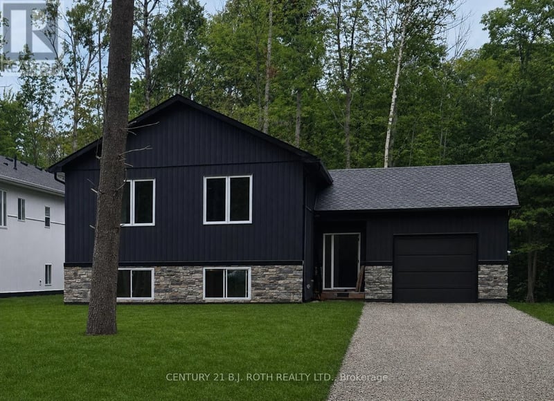 3183 Cove Avenue, Innisfil, Ontario, L9S2K7, Innisfil, Ontario — photo 1 of 5