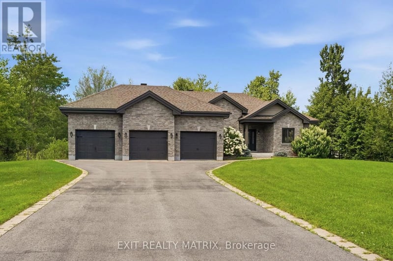 501 Du Parc Road, Champlain, Ontario, K0B1K0, Champlain, Ontario — photo 1 of 5