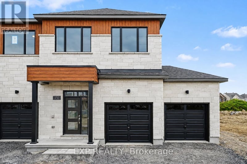 650 Moonglade Crescent, Ottawa, Ontario, K2J7N2, Ottawa, Ontario — photo 1 of 5