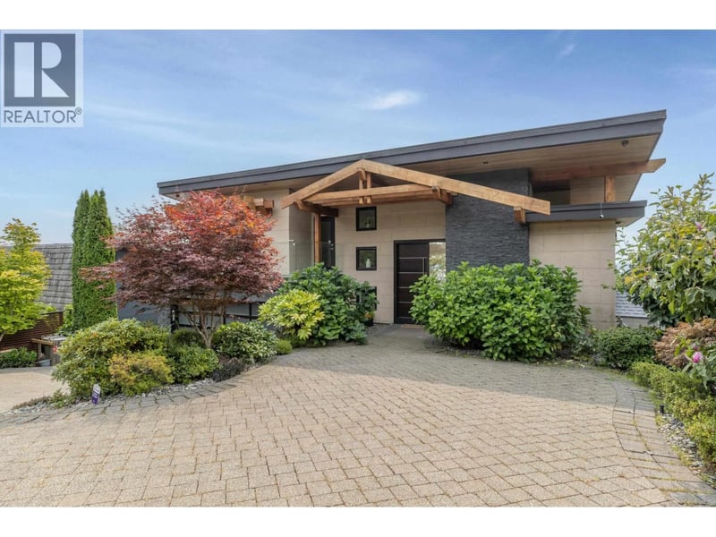 2512 PALMERSTON Avenue, West Vancouver, British Columbia, V7V2W5, West Vancouver, British Columbia — photo 1 of 5