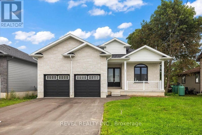 221 Forler Street, West Grey, Ontario, N0G2M0, West Grey, Ontario — photo 1 of 5