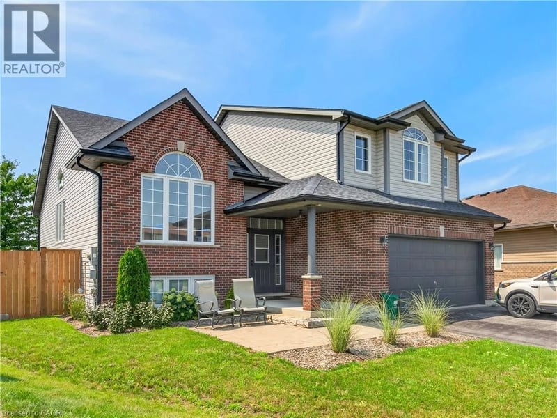 86 GOLDEN ACRES Drive, West Lincoln, Ontario, L0R2A0, West Lincoln, Ontario — photo 1 of 5