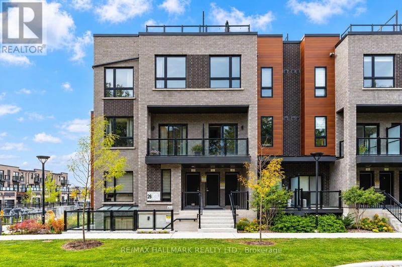 #11 26 Lytham Green Circle, Newmarket (Glenway Estates), Ontario, L3Y0H5, Newmarket (Glenway Estates), Ontario — photo 1 of 5