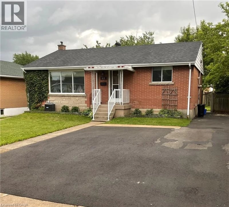 #A 132 HOWE Avenue, Hamilton, Ontario, L9A1X6, Hamilton, Ontario — photo 1 of 5
