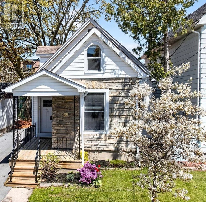 23 Jenkins Street, Kingston (East of Sir John A. Blvd), Ontario, K7K1N4, Kingston (East of Sir John A. Blvd), Ontario — photo 1 of 5