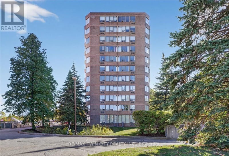 #506 3227 King Street East, Kitchener, Ontario, N2A3Z9, Kitchener, Ontario — photo 1 of 5