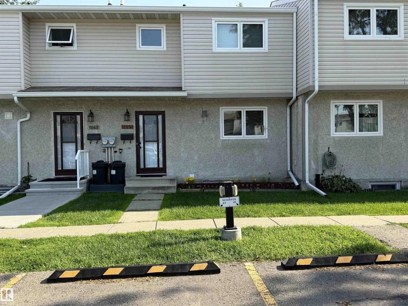 5645 137 AV NW, Edmonton, Alberta, T5A2H4, Edmonton, Alberta — photo 1 of 5