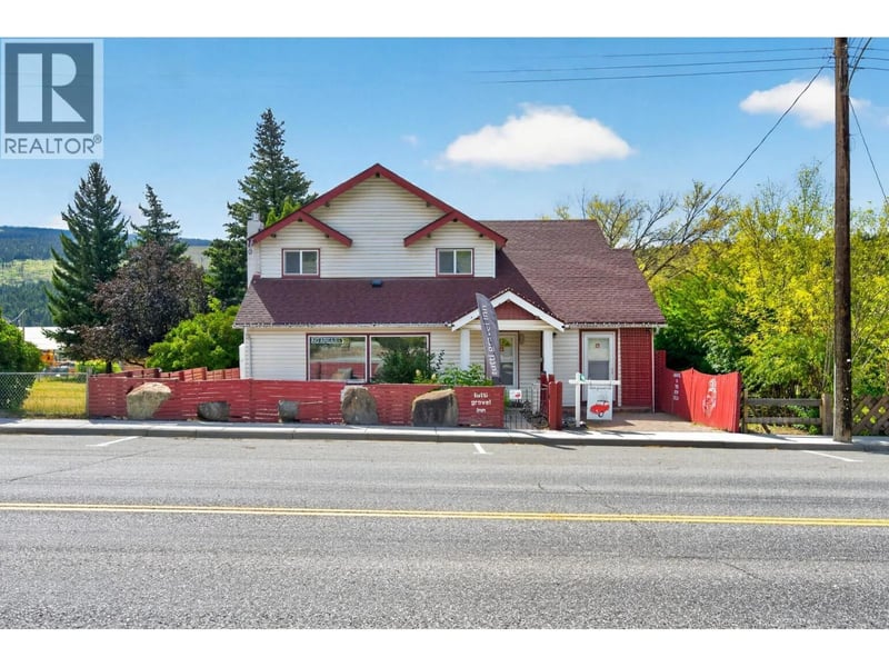 1411 CARIBOO  97 Highway, Clinton, British Columbia, V0K1K0, Clinton, British Columbia — photo 1 of 5