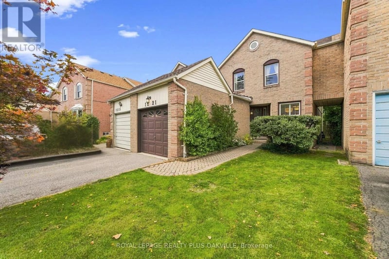 1221 Hedgestone Crescent, Oakville (GA Glen Abbey), Ontario, L6M1X7, Oakville (GA Glen Abbey), Ontario — photo 1 of 5