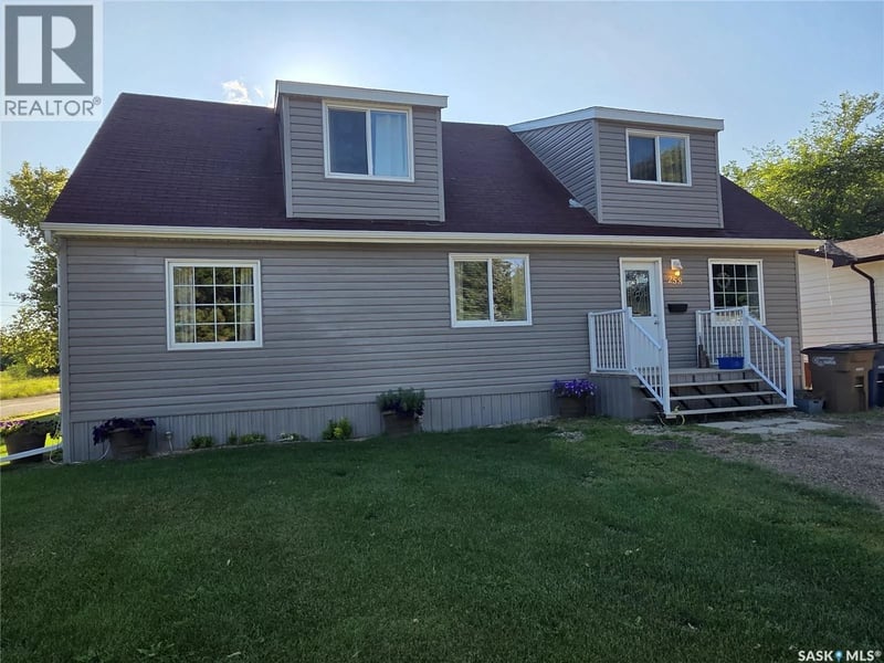 258 Second STREET NE, Wadena, Saskatchewan, S0A4J0, Wadena, Saskatchewan — photo 1 of 5