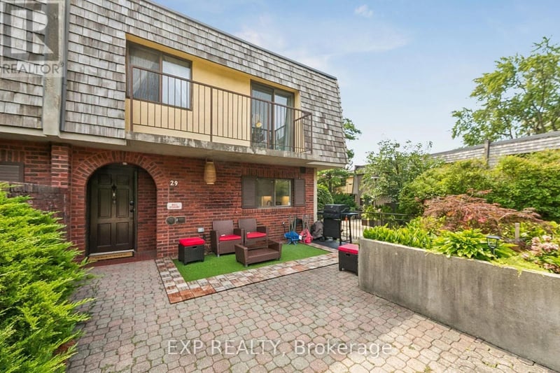 #29 1250 Mississauga Valley Boulevard, Mississauga (Mississauga Valleys), Ontario, L5A3R6, Mississauga (Mississauga Valleys), Ontario — photo 1 of 5