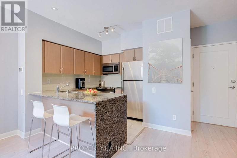 #118 525 Wilson Avenue, Toronto (Clanton Park), Ontario, M3H0A7, Toronto (Clanton Park), Ontario — photo 1 of 5