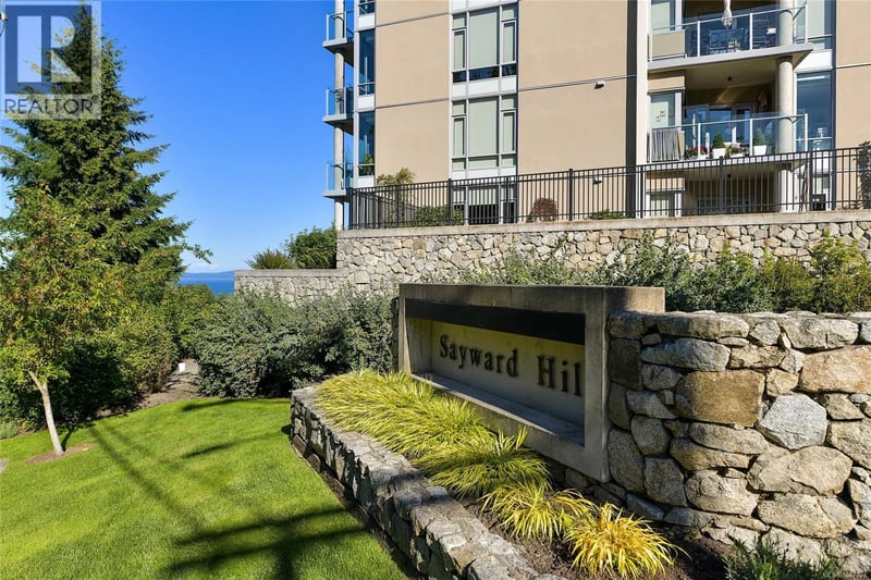 #406 5388 Hill Rise Terrace, Saanich, British Columbia, V8Y3K2, Saanich, British Columbia — photo 1 of 5