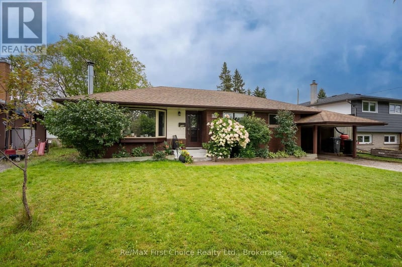 159 Hogarth Street, Thunder Bay (Grandview), Ontario, P7A7H1, Thunder Bay (Grandview), Ontario — photo 1 of 5