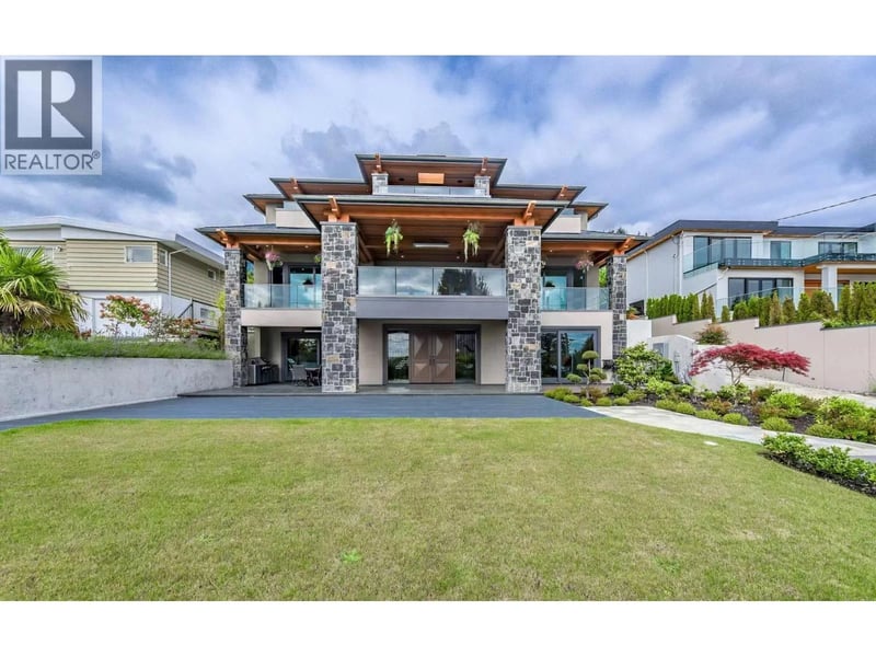 1765 QUEENS Avenue, West Vancouver, British Columbia, V7V2X6, West Vancouver, British Columbia — photo 1 of 5