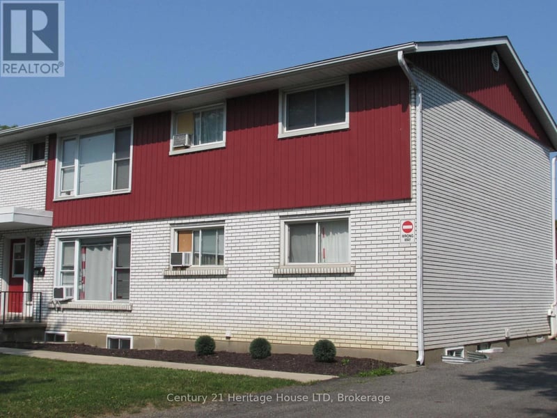 #4 377 Glenridge Avenue, St. Catharines (Glendale/Glenridge), Ontario, L2T3K8, St. Catharines (Glendale/Glenridge), Ontario — photo 1 of 5