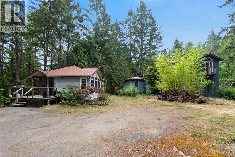 3319 Decourcy Drive, Nanaimo, British Columbia, V9G1E4, Nanaimo, British Columbia — photo 1 of 5