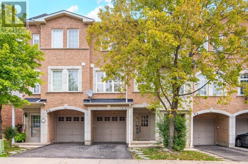 #13 3071 Treadwells Drive, Mississauga (Applewood), Ontario, L4X0A1, Mississauga (Applewood), Ontario — photo 1 of 5