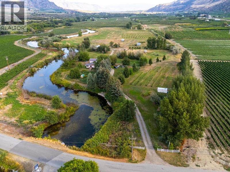 294 ROAD 18 Road, Oliver, British Columbia, V0H1T1, Oliver, British Columbia — photo 1 of 5