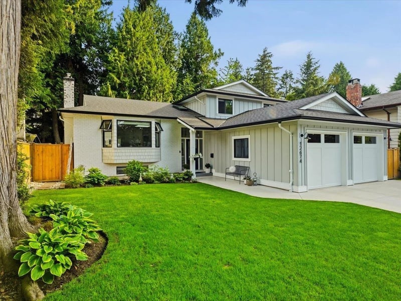 12674 19 Avenue, Surrey, British Columbia, V4A5T7, Surrey, British Columbia — photo 1 of 5