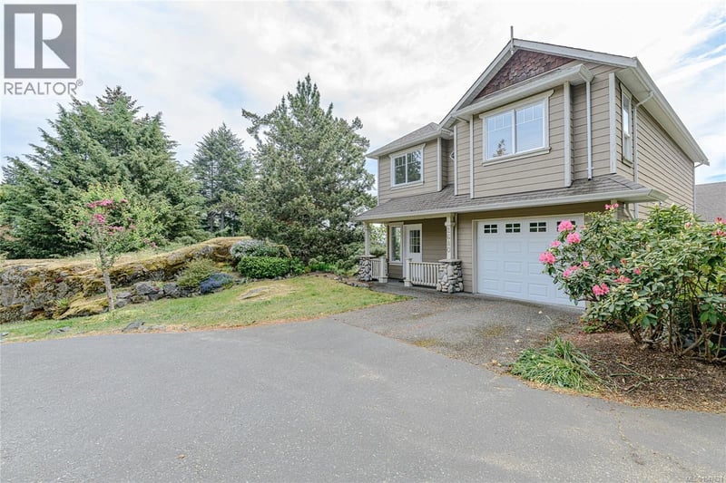2680 Millpond Terrace, Langford, British Columbia, V9B6A4, Langford, British Columbia — photo 1 of 5