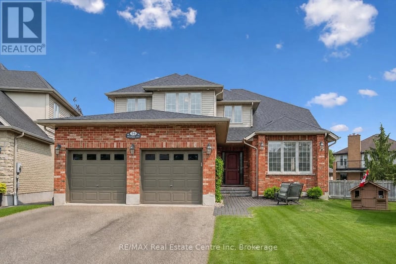 34 Whetstone Crescent, Guelph (Pineridge/Westminster Woods), Ontario, N1L1T3, Guelph (Pineridge/Westminster Woods), Ontario — photo 1 of 5
