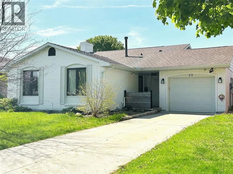 25 DURCO Avenue, Sarnia, Ontario, N7S4N3, Sarnia, Ontario — photo 1 of 5