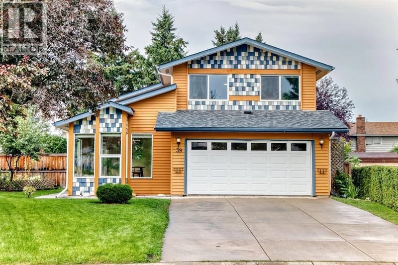 39 Woodfield Crescent Southwest, Calgary, Alberta, T2W3W2, Calgary, Alberta — photo 1 of 5