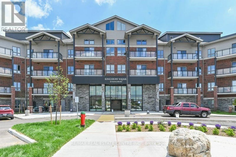 #319 35 Kingsbury Square, Guelph (Pineridge/Westminster Woods), Ontario, N1L0J4, Guelph (Pineridge/Westminster Woods), Ontario — photo 1 of 5