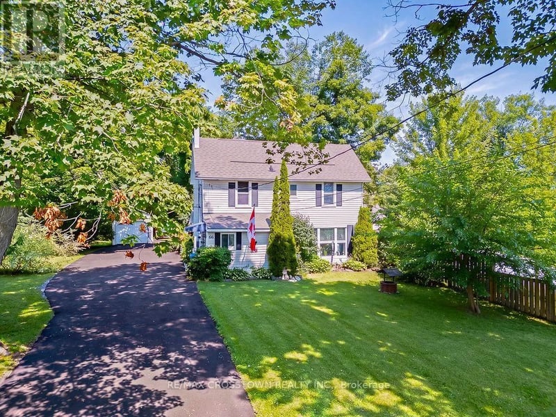 66 Maple Street, Tay (Victoria Harbour), Ontario, L0K2A0, Tay (Victoria Harbour), Ontario — photo 1 of 5