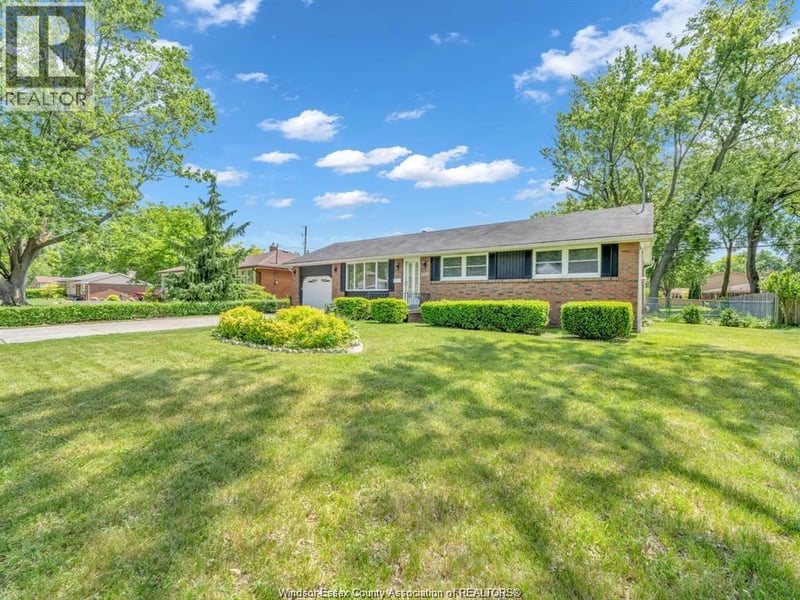 2445 TODD LANE#Upper Unit, LaSalle, Ontario, N9H1K4, LaSalle, Ontario — photo 1 of 5