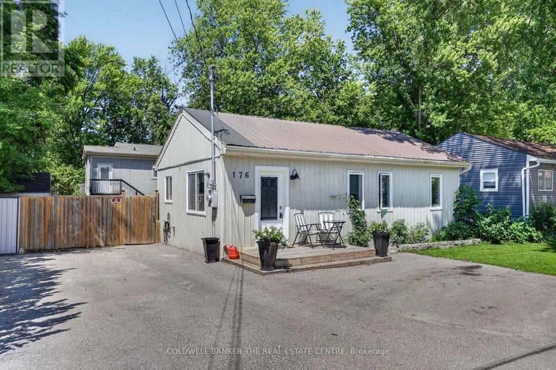 176 Pleasant Boulevard, Georgina (Keswick South), Ontario, L4P2S4, Georgina (Keswick South), Ontario — photo 1 of 5