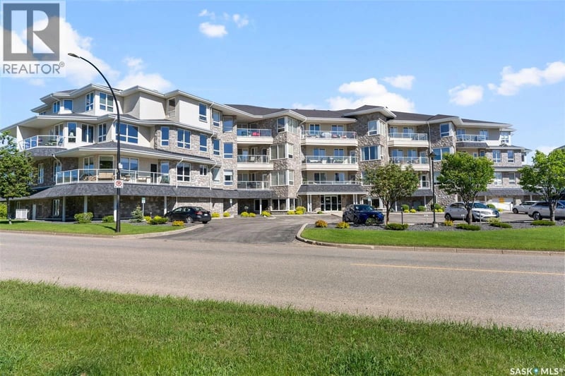 303 401 Cartwright STREET, Saskatoon, Saskatchewan, S7T0B3, Saskatoon, Saskatchewan — photo 1 of 5