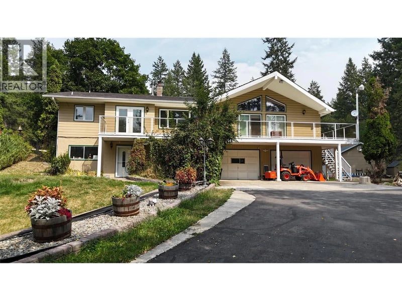 1270 Fox Tree Road, Lister, British Columbia, V0B1G2, Lister, British Columbia — photo 1 of 5