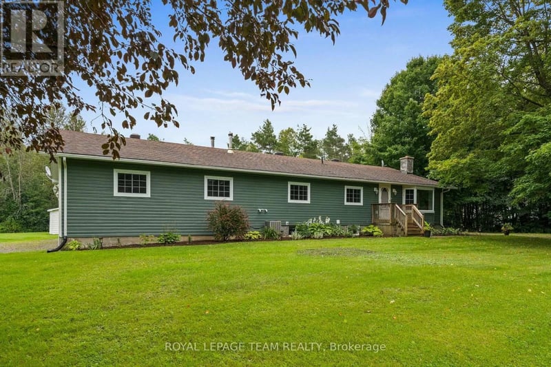 9115 County 44 Road, Edwardsburgh/Cardinal, Ontario, K0E1X0, Edwardsburgh/Cardinal, Ontario — photo 1 of 5