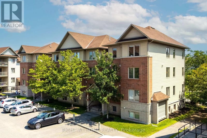 #8 585 Stonefield Private, Ottawa, Ontario, K2G4R4, Ottawa, Ontario — photo 1 of 5