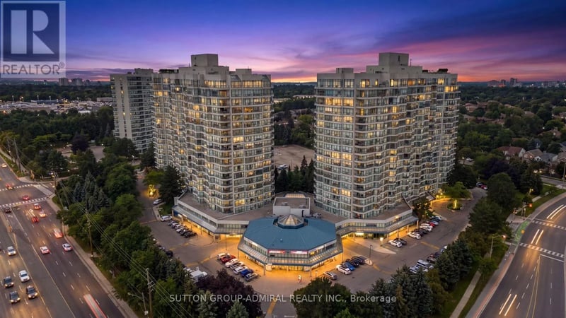 #1801 7300 Yonge Street, Vaughan (Crestwood-Springfarm-Yorkhill), Ontario, L4J7Y5, Vaughan (Crestwood-Springfarm-Yorkhill), Ontario — photo 1 of 5