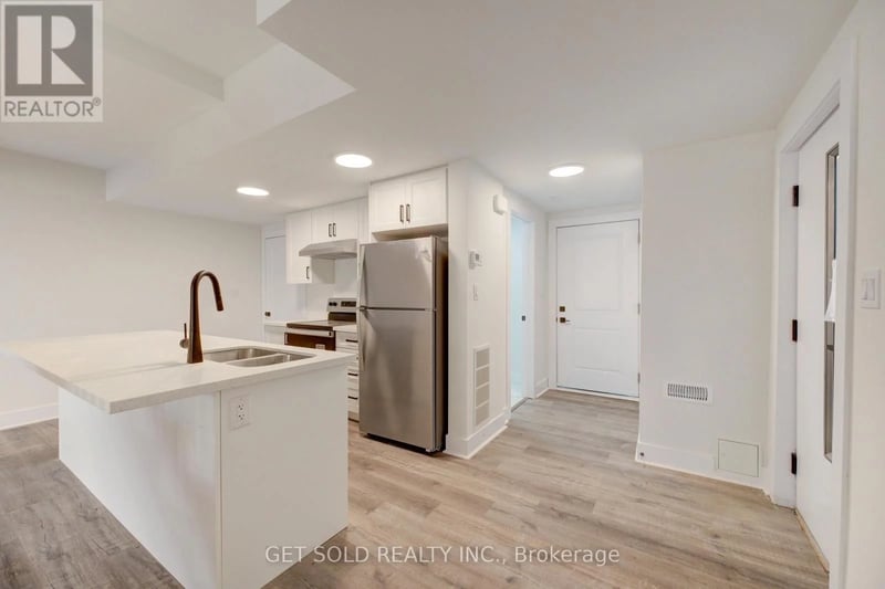 #3 6701 Thorold Stone Road, Niagara Falls (Stamford), Ontario, L2J1B3, Niagara Falls (Stamford), Ontario — photo 1 of 5