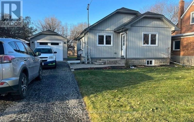 40 Amiens(MAIN) Road East, Toronto (West Hill), Ontario, M1E3S8, Toronto (West Hill), Ontario — photo 1 of 5