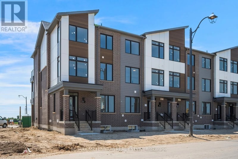 #MAIN 50 Thornbird Crescent, Brampton (Northwest Brampton), Ontario, L7A0B8, Brampton (Northwest Brampton), Ontario — photo 1 of 5