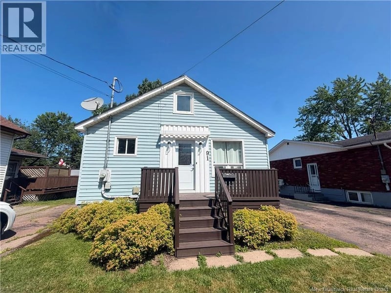 91 Purdy Avenue, Moncton, New Brunswick, E1C7W1, Moncton, New Brunswick — photo 1 of 5