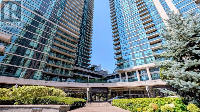 #1303 33 Bay Street, Toronto (Waterfront Communities), Ontario, M5J2Z3, Toronto (Waterfront Communities), Ontario — photo 1 of 5