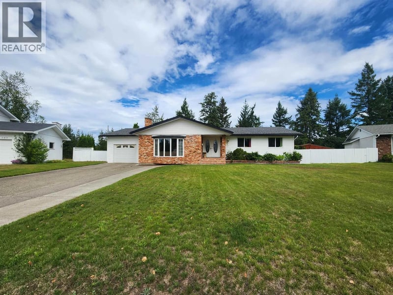 232 KING Drive, Prince George, British Columbia, V2M4V4, Prince George, British Columbia — photo 1 of 5