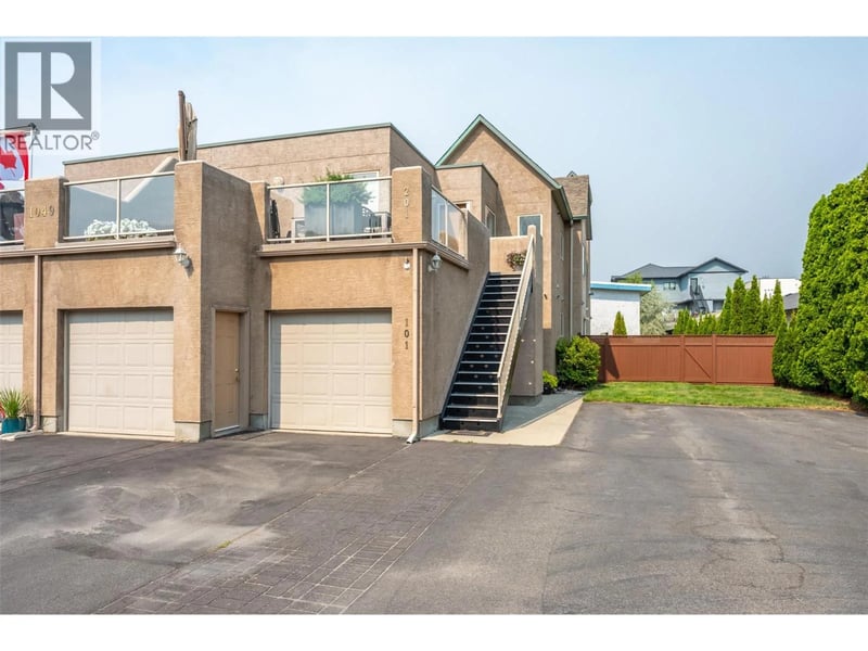 #101 1049 Churchill Avenue, Penticton, British Columbia, V2A9A7, Penticton, British Columbia — photo 1 of 5