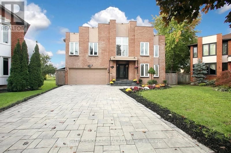 #Basement 22 Waltham Crescent, Richmond Hill (Doncrest), Ontario, L4B1Z2, Richmond Hill (Doncrest), Ontario — photo 1 of 5