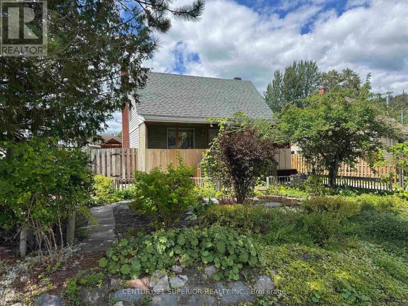 20 Heron Drive, Manitouwadge (TB-73), Ontario, P0T2C0, Manitouwadge (TB-73), Ontario — photo 1 of 5