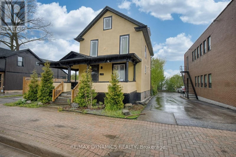 4770 Queen Street, Niagara Falls (Downtown), Ontario, L2E2M3, Niagara Falls (Downtown), Ontario — photo 1 of 5